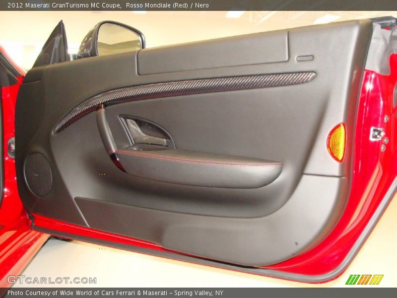 Rosso Mondiale (Red) / Nero 2012 Maserati GranTurismo MC Coupe