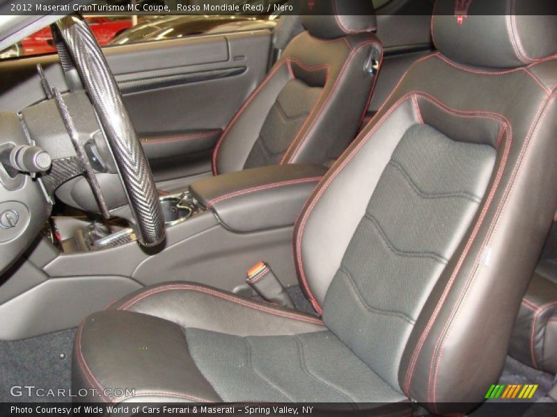  2012 GranTurismo MC Coupe Nero Interior