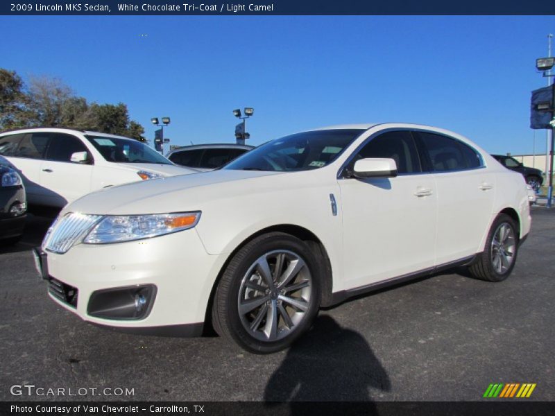 White Chocolate Tri-Coat / Light Camel 2009 Lincoln MKS Sedan