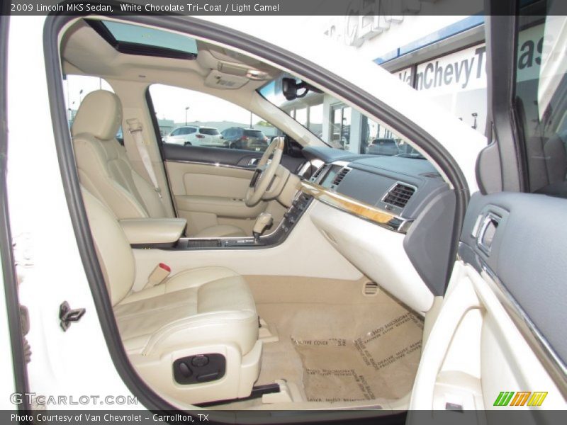 White Chocolate Tri-Coat / Light Camel 2009 Lincoln MKS Sedan