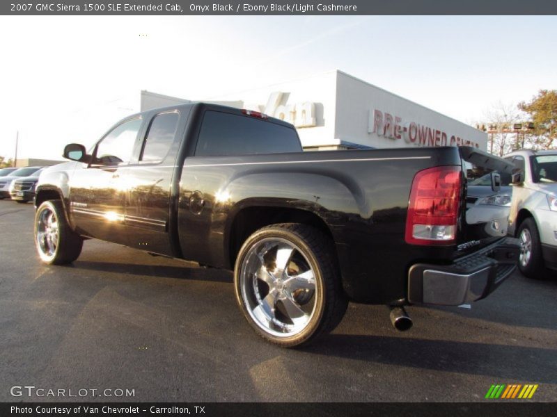 Onyx Black / Ebony Black/Light Cashmere 2007 GMC Sierra 1500 SLE Extended Cab