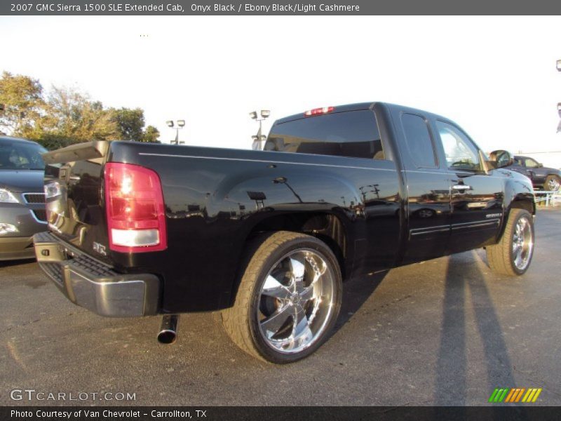 Onyx Black / Ebony Black/Light Cashmere 2007 GMC Sierra 1500 SLE Extended Cab