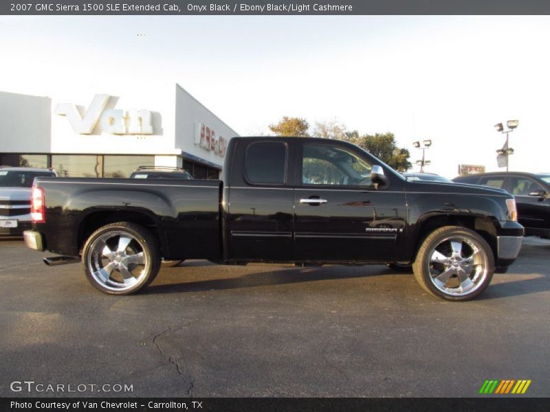Onyx Black / Ebony Black/Light Cashmere 2007 GMC Sierra 1500 SLE Extended Cab