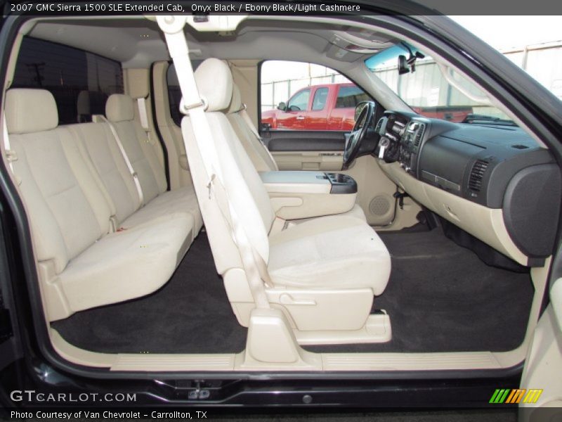 Onyx Black / Ebony Black/Light Cashmere 2007 GMC Sierra 1500 SLE Extended Cab