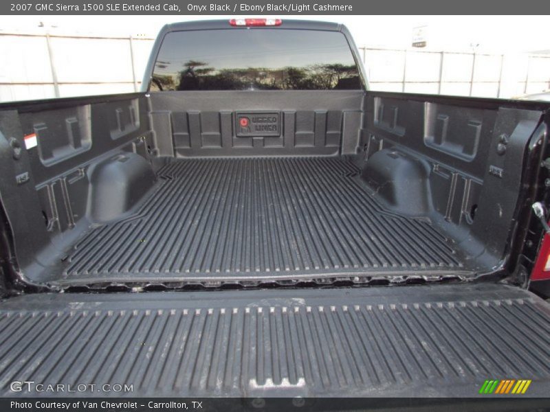 Onyx Black / Ebony Black/Light Cashmere 2007 GMC Sierra 1500 SLE Extended Cab