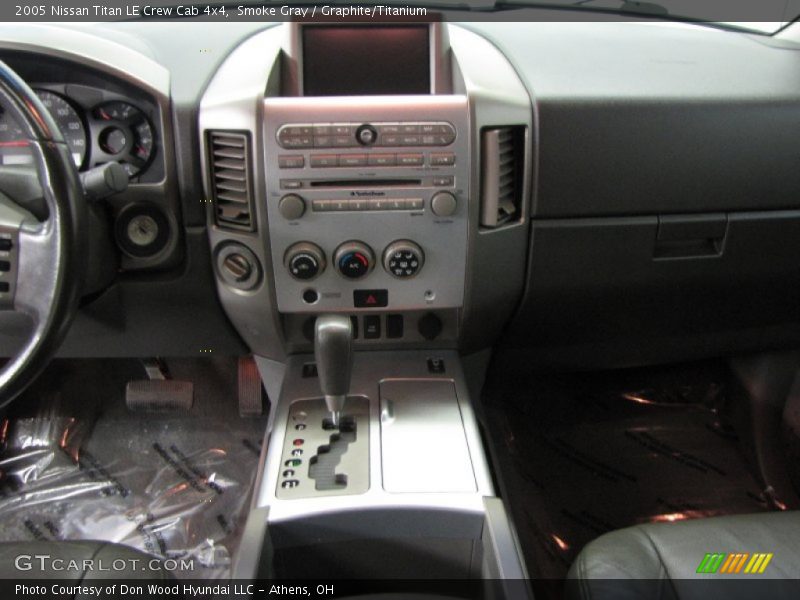 Smoke Gray / Graphite/Titanium 2005 Nissan Titan LE Crew Cab 4x4