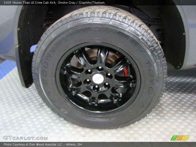 Smoke Gray / Graphite/Titanium 2005 Nissan Titan LE Crew Cab 4x4