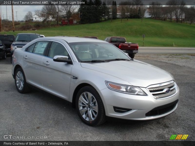 Front 3/4 View of 2012 Taurus Limited AWD