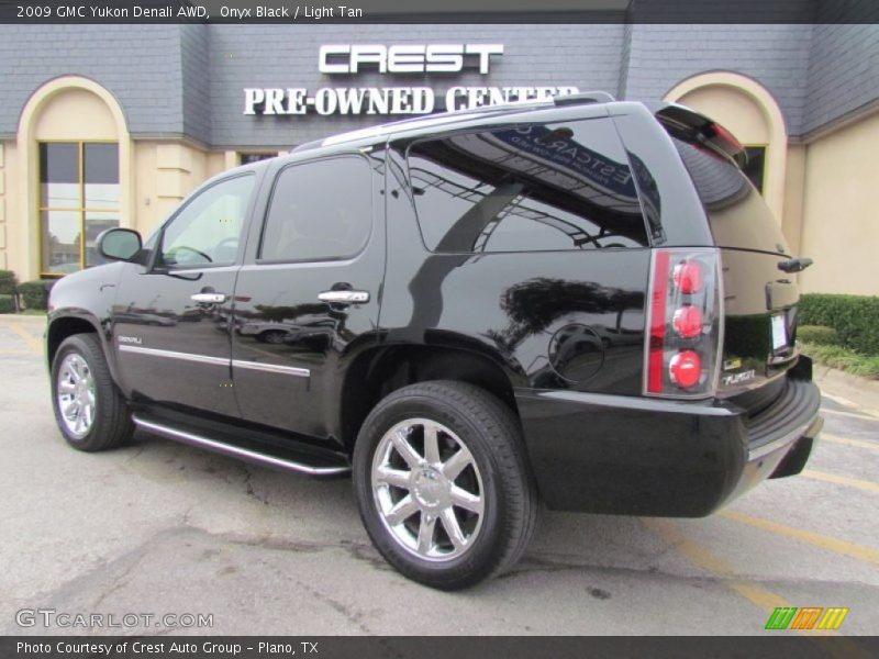 Onyx Black / Light Tan 2009 GMC Yukon Denali AWD