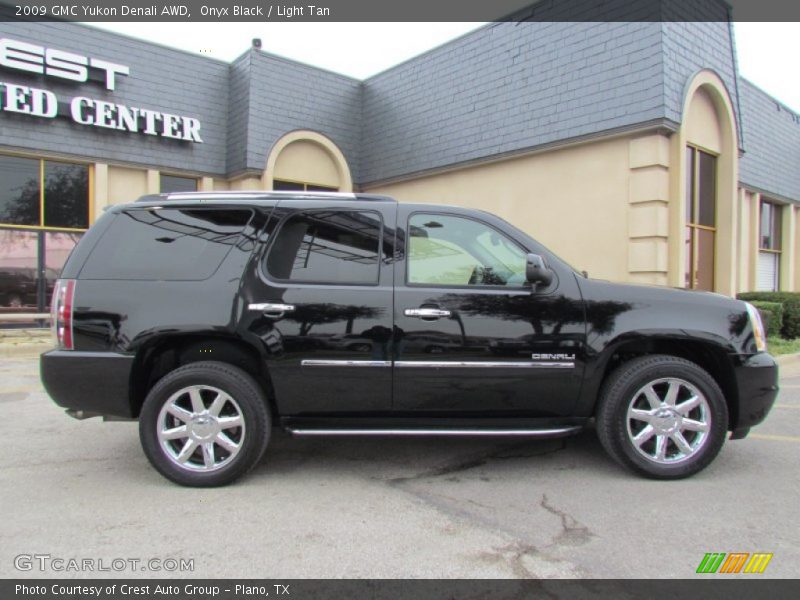 Onyx Black / Light Tan 2009 GMC Yukon Denali AWD