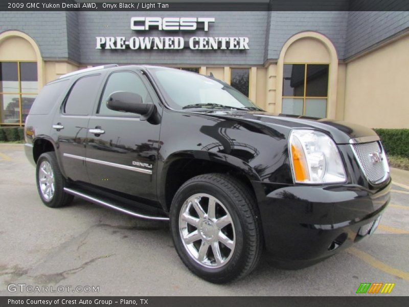 Onyx Black / Light Tan 2009 GMC Yukon Denali AWD