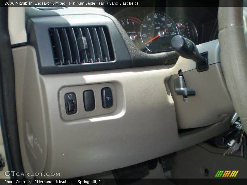 Platinum Beige Pearl / Sand Blast Beige 2006 Mitsubishi Endeavor Limited
