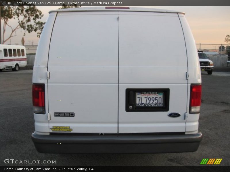 Oxford White / Medium Graphite 2002 Ford E Series Van E250 Cargo