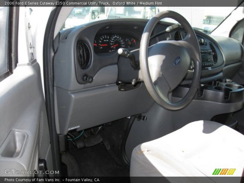 Oxford White / Medium Flint 2006 Ford E Series Cutaway E350 Commercial Utility Truck