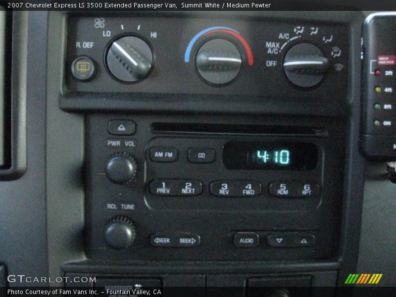 Summit White / Medium Pewter 2007 Chevrolet Express LS 3500 Extended Passenger Van