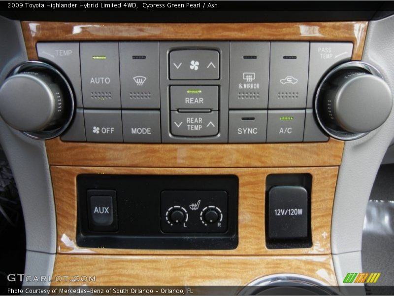 Controls of 2009 Highlander Hybrid Limited 4WD