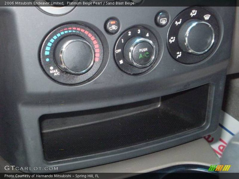 Platinum Beige Pearl / Sand Blast Beige 2006 Mitsubishi Endeavor Limited