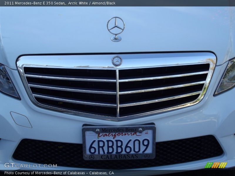 Arctic White / Almond/Black 2011 Mercedes-Benz E 350 Sedan