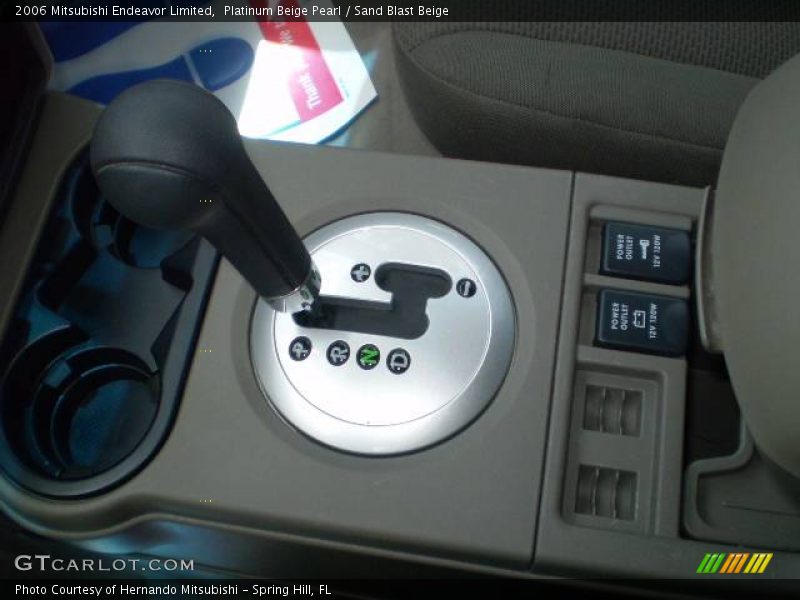 Platinum Beige Pearl / Sand Blast Beige 2006 Mitsubishi Endeavor Limited