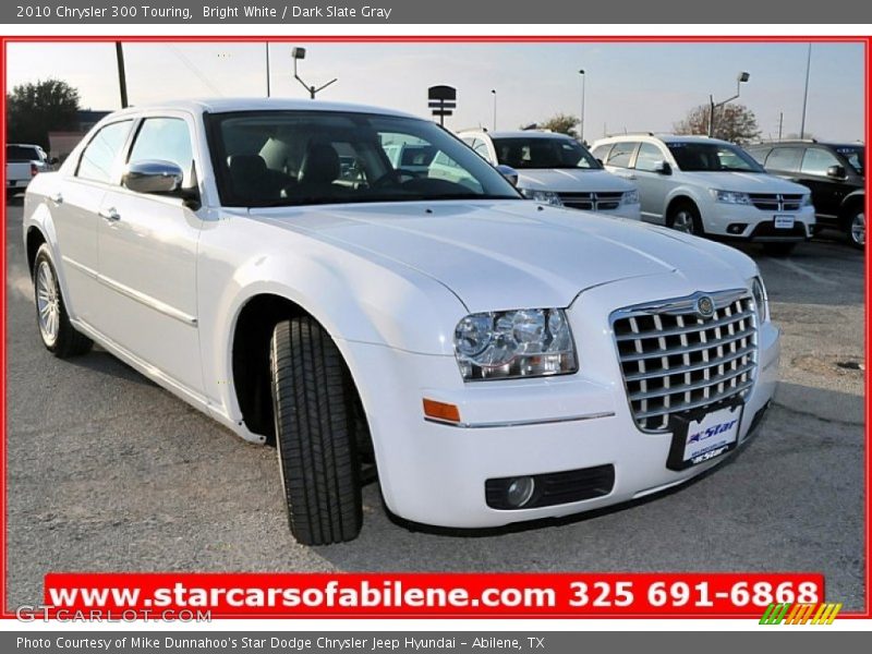 Bright White / Dark Slate Gray 2010 Chrysler 300 Touring