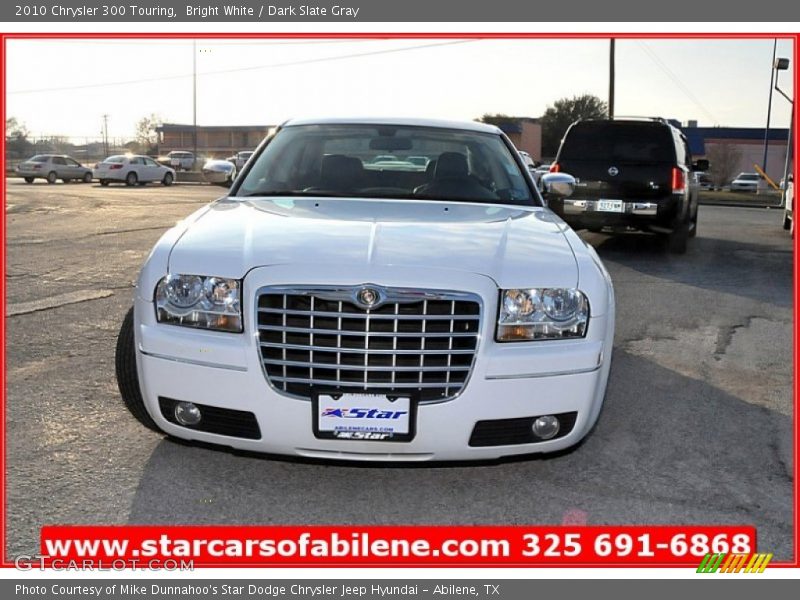 Bright White / Dark Slate Gray 2010 Chrysler 300 Touring
