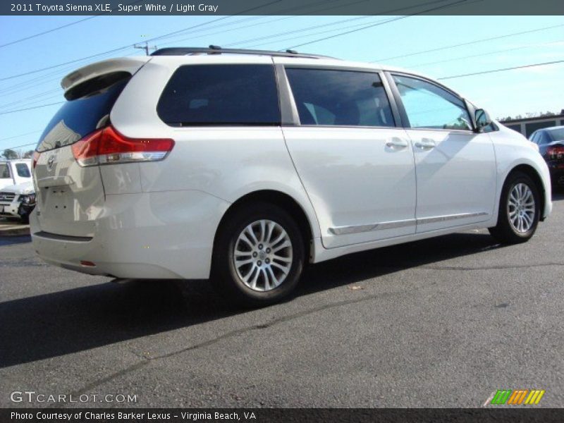 Super White / Light Gray 2011 Toyota Sienna XLE