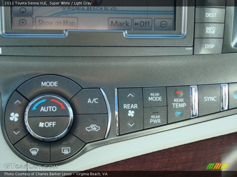 Super White / Light Gray 2011 Toyota Sienna XLE