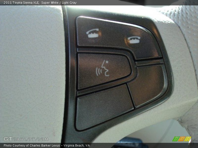 Super White / Light Gray 2011 Toyota Sienna XLE