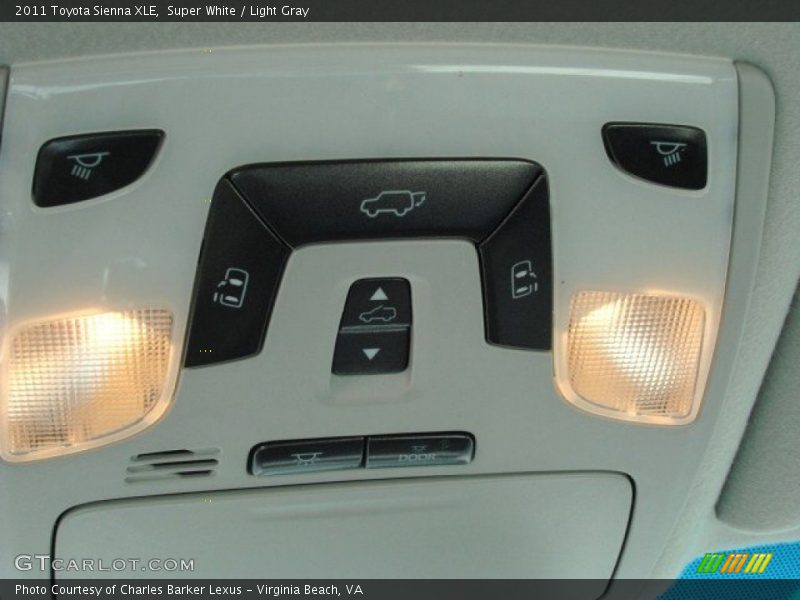 Super White / Light Gray 2011 Toyota Sienna XLE