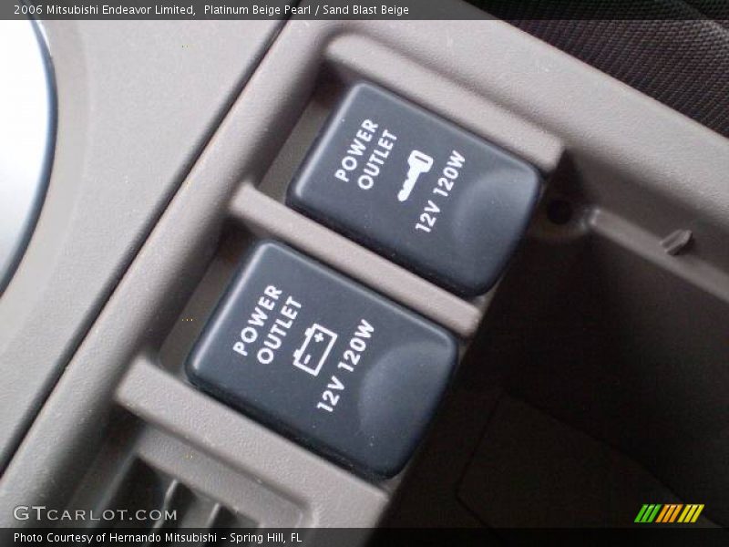 Platinum Beige Pearl / Sand Blast Beige 2006 Mitsubishi Endeavor Limited
