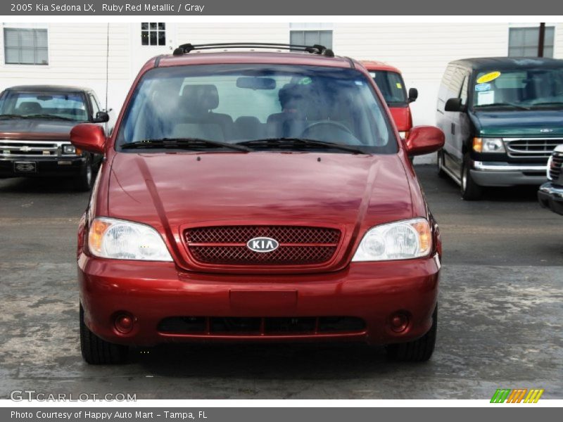 Ruby Red Metallic / Gray 2005 Kia Sedona LX
