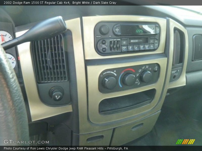 Bright White / Dark Slate Gray 2002 Dodge Ram 1500 ST Regular Cab 4x4