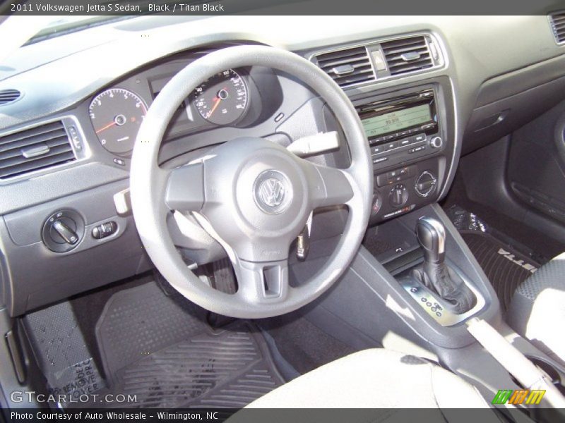 Black / Titan Black 2011 Volkswagen Jetta S Sedan