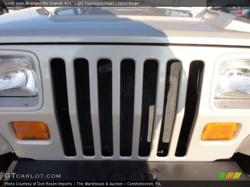 Light Pearlstone Pearl / Spice Beige 1995 Jeep Wrangler Rio Grande 4x4