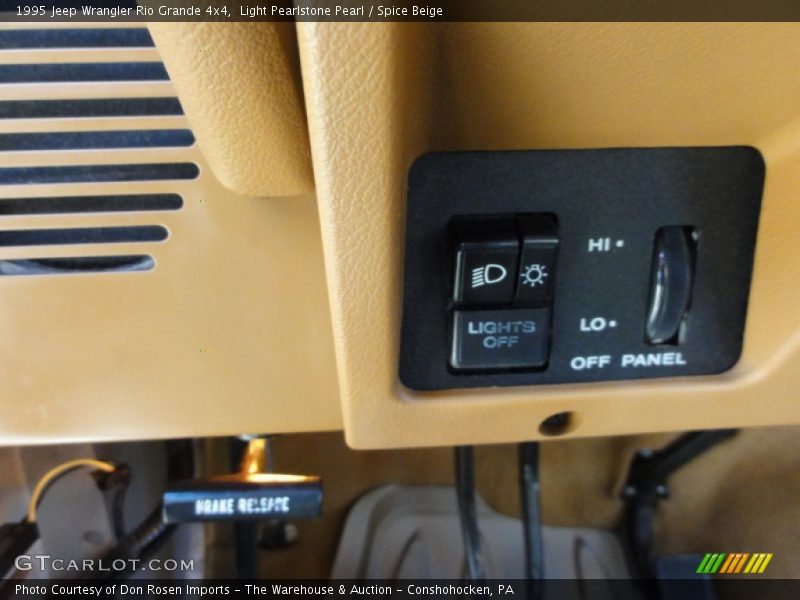 Light Pearlstone Pearl / Spice Beige 1995 Jeep Wrangler Rio Grande 4x4
