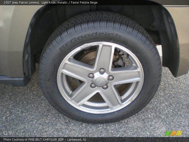 Light Khaki Metallic / Pastel Pebble Beige 2007 Jeep Patriot Limited