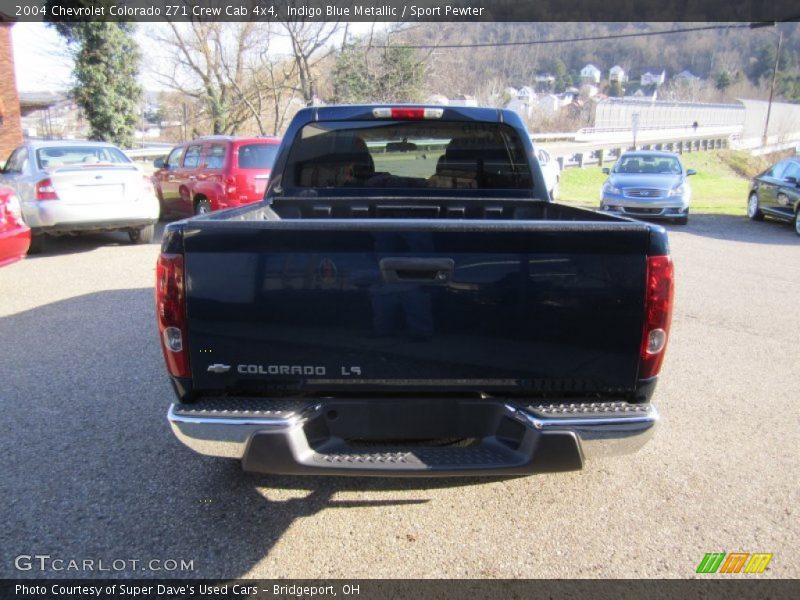 Indigo Blue Metallic / Sport Pewter 2004 Chevrolet Colorado Z71 Crew Cab 4x4