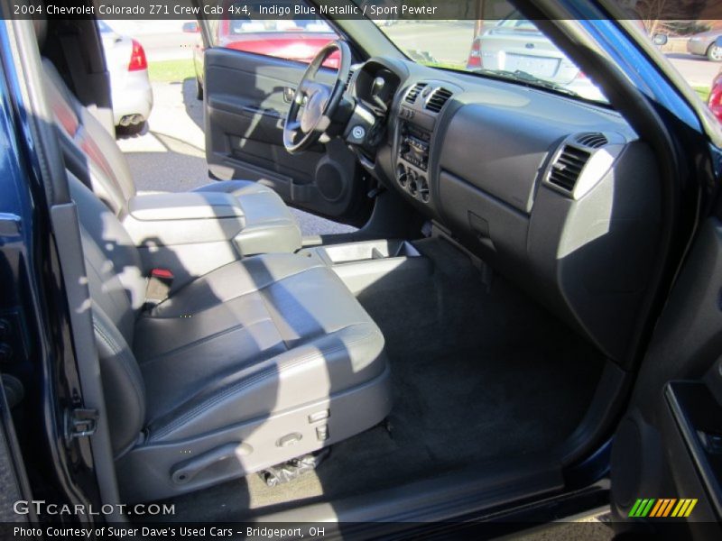 Indigo Blue Metallic / Sport Pewter 2004 Chevrolet Colorado Z71 Crew Cab 4x4
