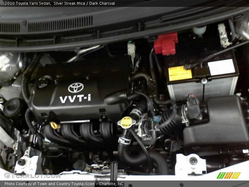 Silver Streak Mica / Dark Charcoal 2010 Toyota Yaris Sedan