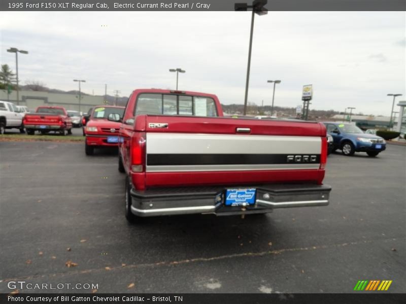 Electric Currant Red Pearl / Gray 1995 Ford F150 XLT Regular Cab