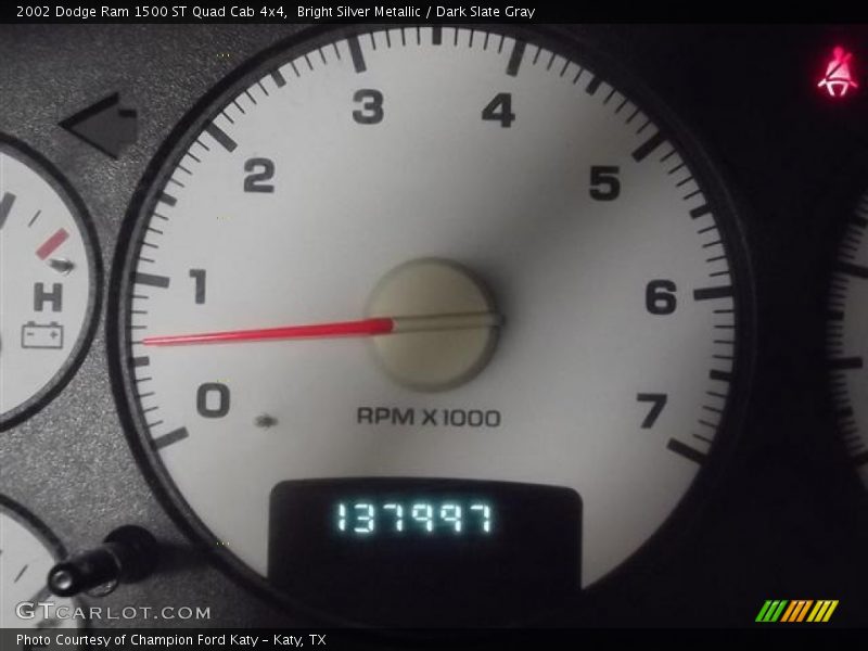 Bright Silver Metallic / Dark Slate Gray 2002 Dodge Ram 1500 ST Quad Cab 4x4