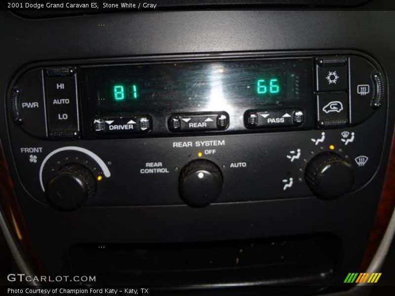 Stone White / Gray 2001 Dodge Grand Caravan ES