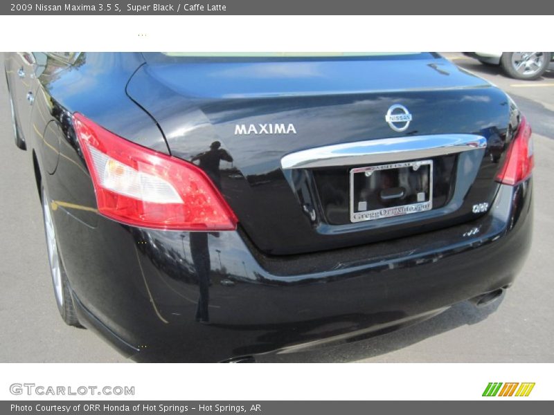 Super Black / Caffe Latte 2009 Nissan Maxima 3.5 S