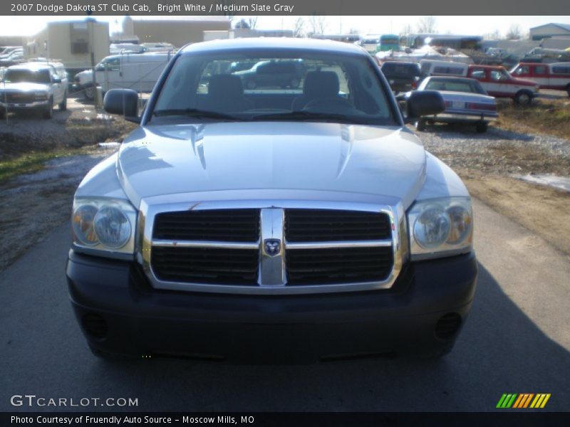 Bright White / Medium Slate Gray 2007 Dodge Dakota ST Club Cab
