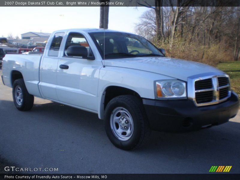 Bright White / Medium Slate Gray 2007 Dodge Dakota ST Club Cab