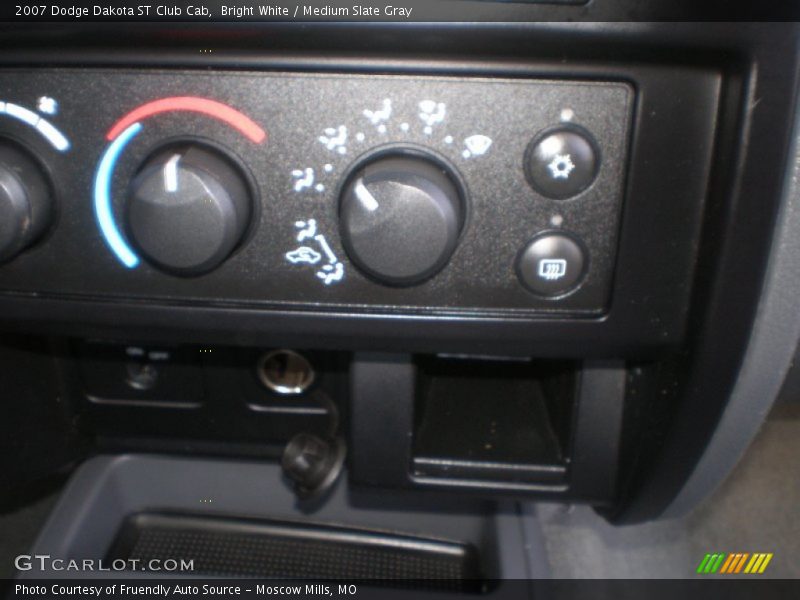 Bright White / Medium Slate Gray 2007 Dodge Dakota ST Club Cab