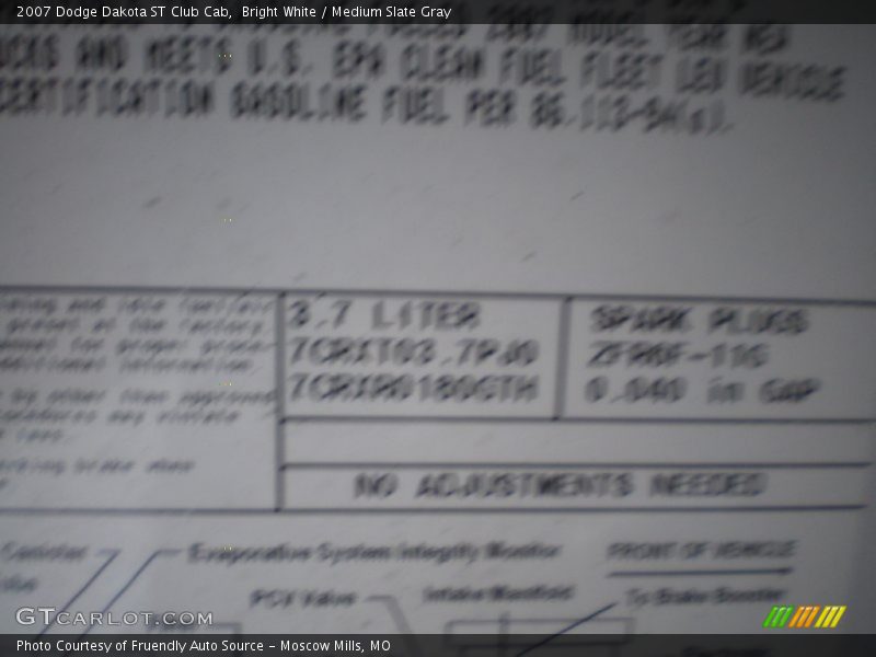 Bright White / Medium Slate Gray 2007 Dodge Dakota ST Club Cab