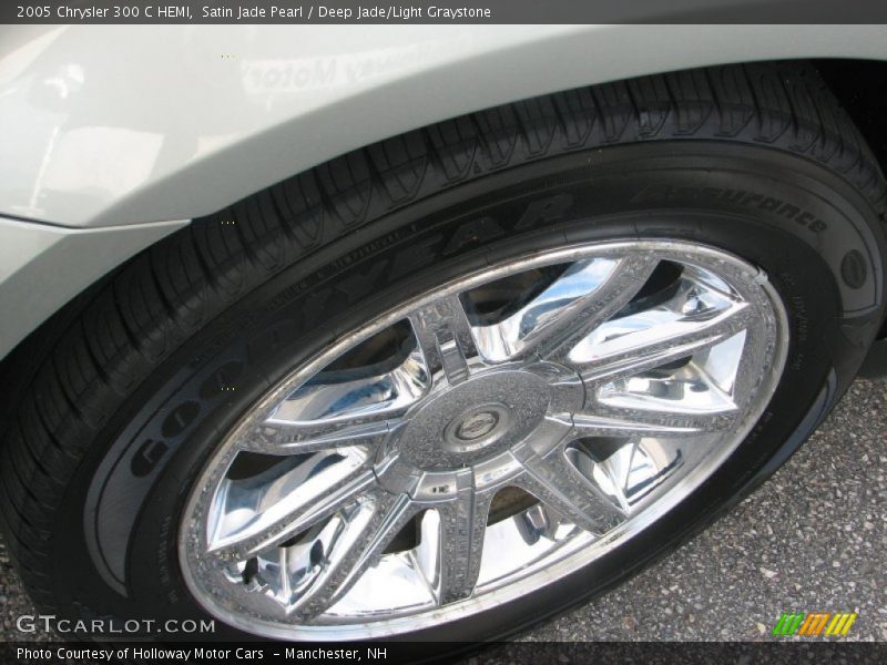 Satin Jade Pearl / Deep Jade/Light Graystone 2005 Chrysler 300 C HEMI