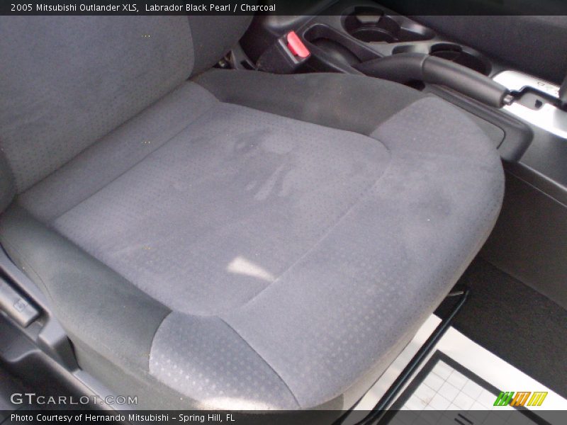 Labrador Black Pearl / Charcoal 2005 Mitsubishi Outlander XLS