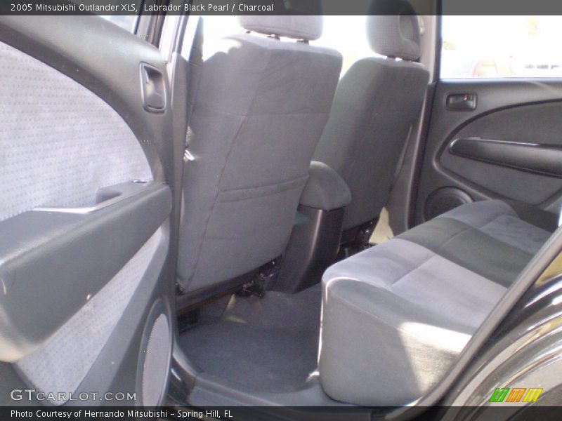 Labrador Black Pearl / Charcoal 2005 Mitsubishi Outlander XLS